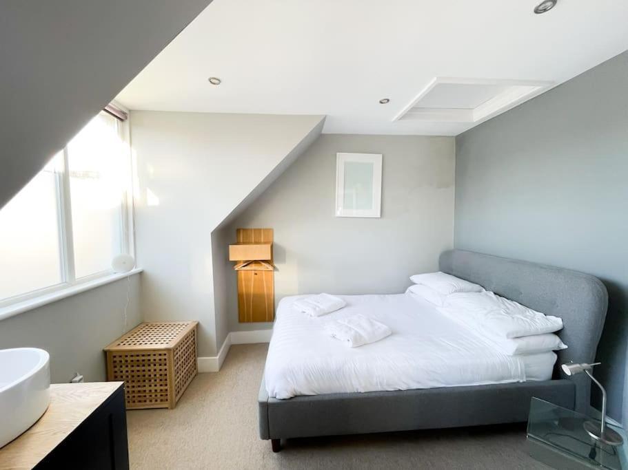 Edge14- Spacious, Stylish And Near The Beach! New Quay Εξωτερικό φωτογραφία