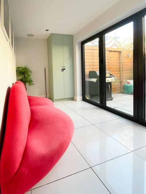 Edge14- Spacious, Stylish And Near The Beach! New Quay Εξωτερικό φωτογραφία