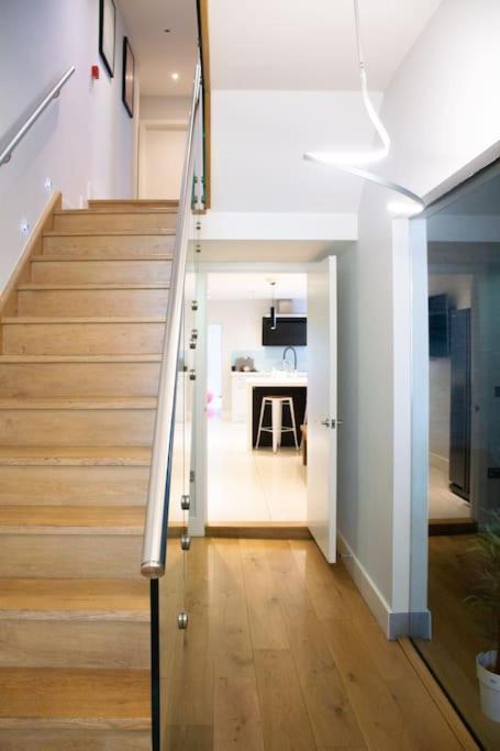 Edge14- Spacious, Stylish And Near The Beach! New Quay Εξωτερικό φωτογραφία