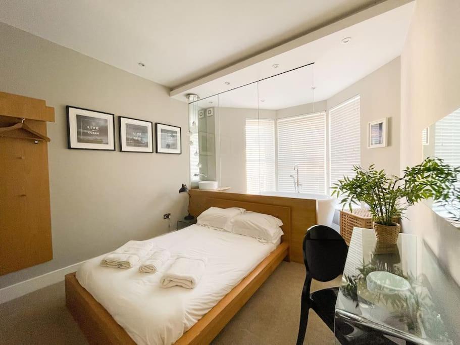 Edge14- Spacious, Stylish And Near The Beach! New Quay Εξωτερικό φωτογραφία