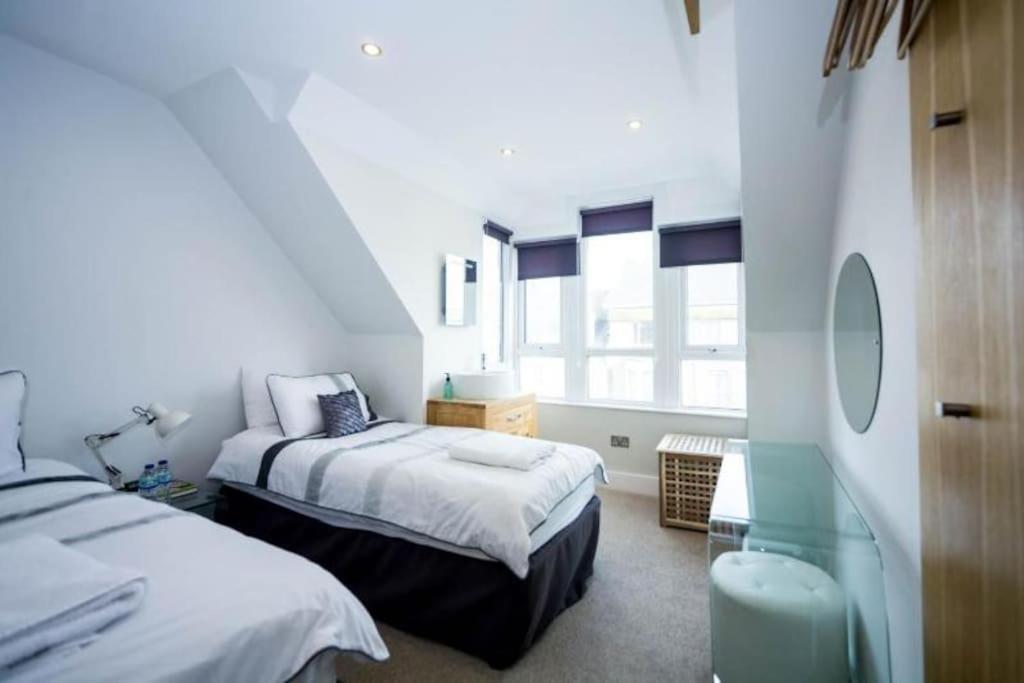 Edge14- Spacious, Stylish And Near The Beach! New Quay Εξωτερικό φωτογραφία