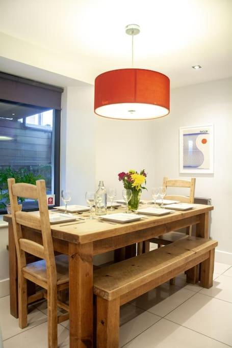 Edge14- Spacious, Stylish And Near The Beach! New Quay Εξωτερικό φωτογραφία